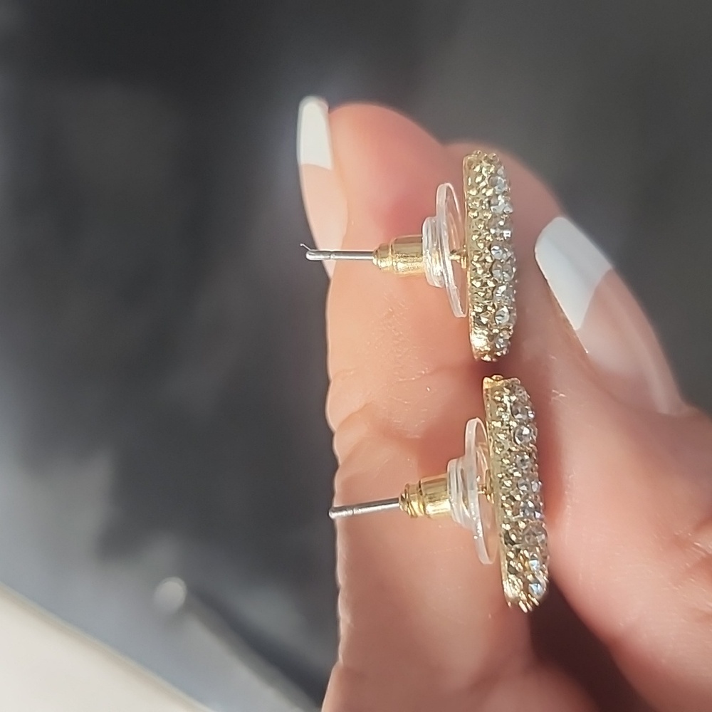 Lima Limón Gold Tone T Letter Rhinestones Earrings. New! - Picture 4 of 5